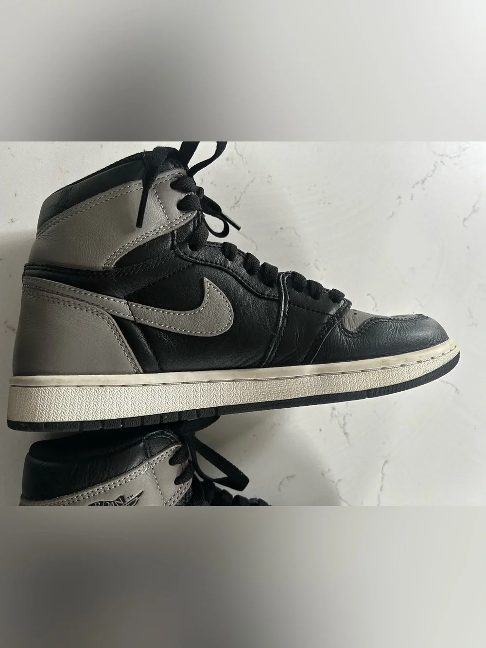 2018 Air Jordan 1 retro high og shadow grey/black men’s size 7